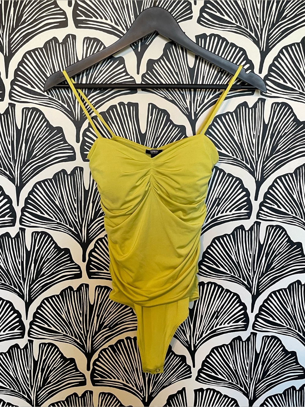 Express Ruched Bodysuit - Picture 2 of 8